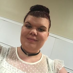 Meet your Posher, Alison